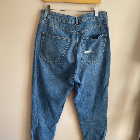 Topshop Ripped Hem Mom Jeans - Picture 6 of 6